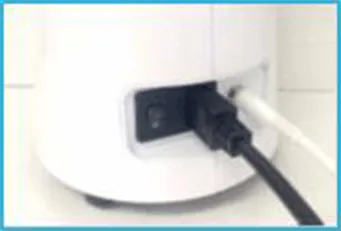電源コードと電極ジャックを接続する手順